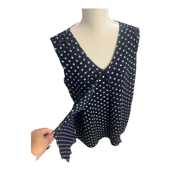 Adele & May Women Blouse Size XL Sleevless Blue White V-Neck Polka Dots Layered - Picture 4 of 11